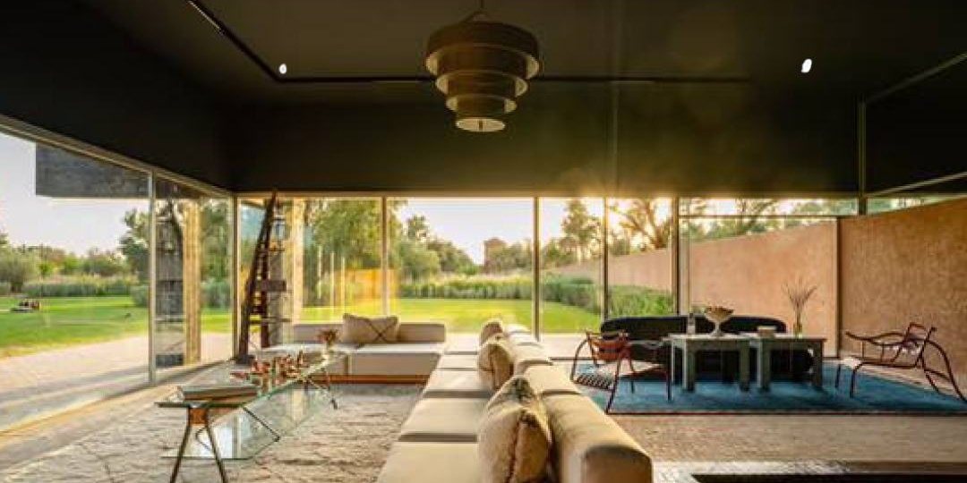 Villa YAH, Marrakech: the living room opening onto the garden